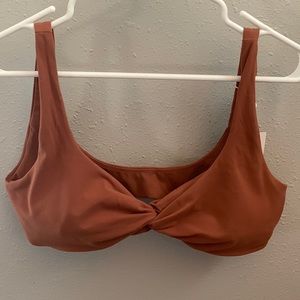 Buffbunny Twist Front Sports Bra